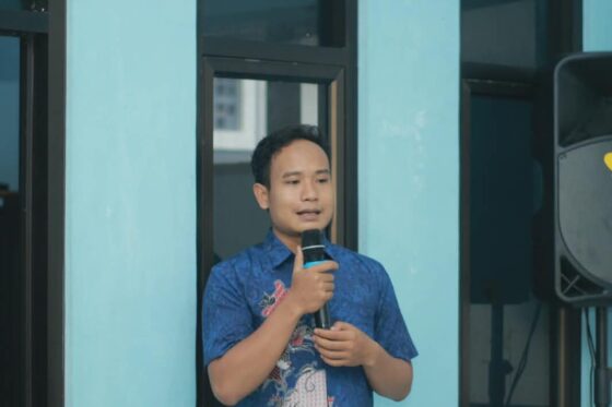 Pemuda yang Memilih Membangun Desa dari Akar
